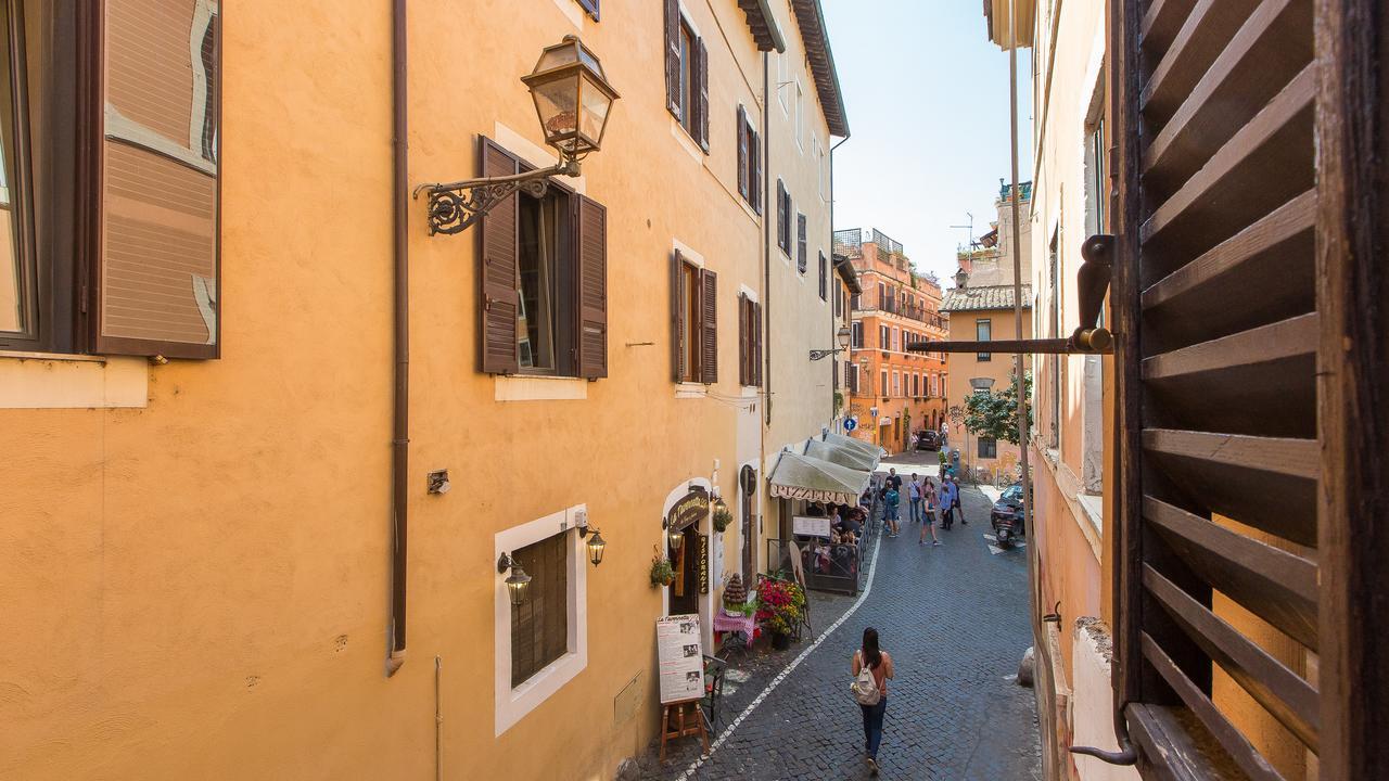 In Pelliccia Roma